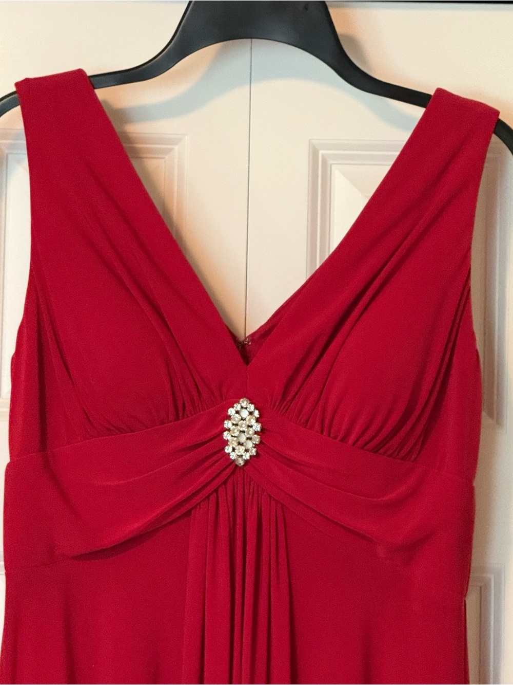 Red V-Neck Evening Dress with Rhinestone Accent - Picture 3 of 5